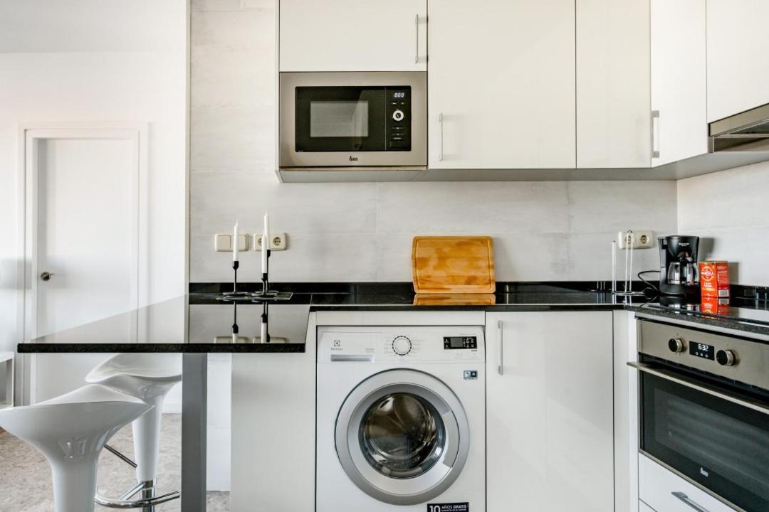 Appartamento Urbantec Realty - Plaza De Colon Madrid Esterno foto